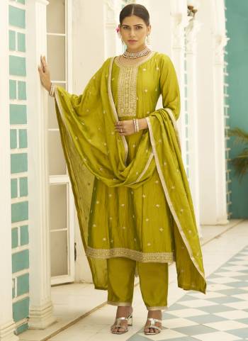 Looking These Beautiful Readymade Suits With Dupatta.These Suit is Fabricated On Top Are Silk Blend And Bottom Are Silk Blend And Silk Blend Dupatta .Its Beautified With Designer Embroidery Work.