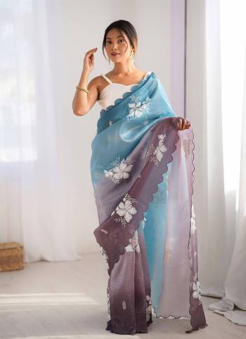 Looking These Party Wear Saree in Fine Dual Shaded Colored.These Saree Are Crunchy Crush And Blouse is Satin Silk Fabricated.Its Beautified With Pedding Color Printed With Designer Dual Sequance Embroidery Work.