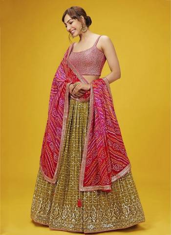 For A Designer Look,Grab These Lehenga Choli in Fine Colored.These Lehenga And Blouse Are Fabricated On Georgette Pair With Dupatta Are Georgette.Its Beautified With Designer Sequance,Jari Embroidery Work.