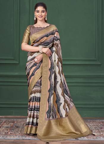 Look Attrective These Designer Party Wear Saree in Fine Colored.These Saree Are Tussar Silk And Blouse Tussar Silk is Fabricated.Its Beautified Woven Jacquard Pallu Border Desiger With Digital Printed.