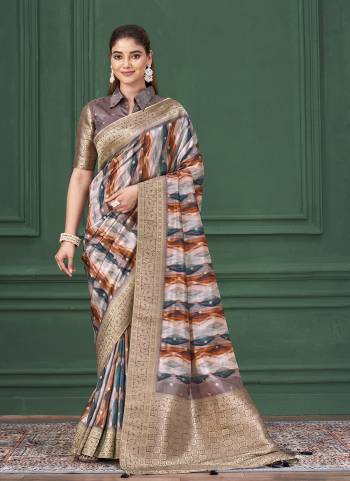 Look Attrective These Designer Party Wear Saree in Fine Colored.These Saree Are Tussar Silk And Blouse Tussar Silk is Fabricated.Its Beautified Woven Jacquard Pallu Border Desiger With Digital Printed.