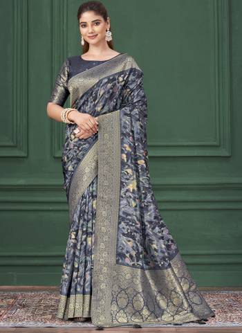 Look Attrective These Designer Party Wear Saree in Fine Colored.These Saree Are Tussar Silk And Blouse Tussar Silk is Fabricated.Its Beautified Woven Jacquard Pallu Border Desiger With Digital Printed.