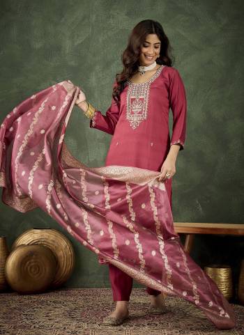 Garb These Beautiful Readymade Suits With Dupatta.These Suit is Fabricated On Top Are Viscose Rayon And Bottom Are Viscose Rayon And Organza Dupatta .Its Beautified With Designer Embroidery Work With Woven Dupatta.