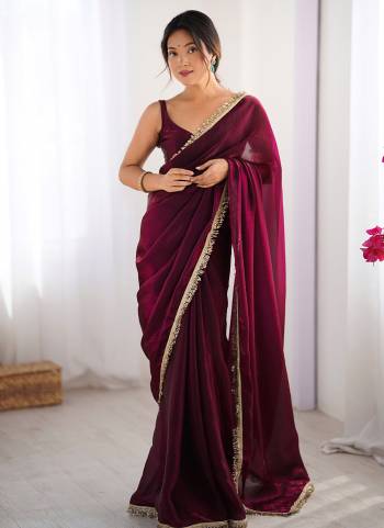 Looking These Party Wear Saree in Fine Colored.These Saree Are Fendy Satin Two Tone And Blouse is Faendy Satin Two Tone Fabricated.Its Beautified With Two Tone Solid With Sequance Lace Border.