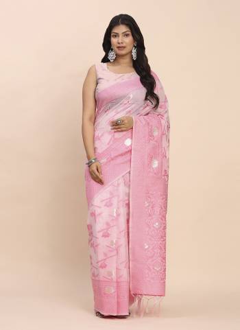 Looking These Fastive And Party Wear Saree in Fine Colored.These Saree And Blouse is Fabricated On Linen Cotton.Its Beautified With Woven Jacquard Designer.