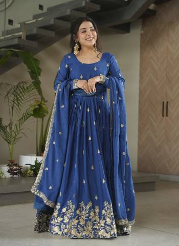 Looking These Beautiful Looking Readymade Long Gown With Dupatta.These Gown And Dupatta is Fabricated On Chinon.Its Beautified With Designer Jari,Sequance Embroidery Work.