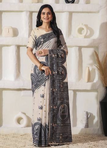 Looking These Fastive And Party Wear Saree in Fine Colored.These Saree And Blouse is Fabricated On Linen Cotton.Its Beautified With Woven Thread Designer.