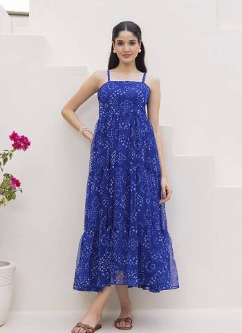 Attrective Looking These Beautiful Readymade Long Kurti.These Kurti Are Faux Georgette Fabricated.Its Beautified With Designer Digital Printed.