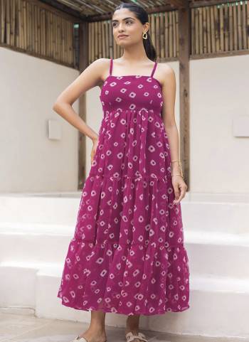 Attrective Looking These Beautiful Readymade Long Kurti.These Kurti Are Faux Georgette Fabricated.Its Beautified With Designer Digital Printed.