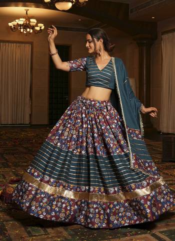 Looking These Navratri Wear Lehenga Choli in Fine Colored.These Lehenga Are Crepe Choli Are Crepe And Dupatta Are Fabricated On Crepe Pair.Its Beautified With Designer Printed.