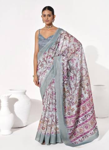 Attractive These Fancy Party Wear Saree in Fine Colored.These Saree Are Cotton Blend And Blouse is Fabricated On Art Silk Pair.Its Beautified With Disigner Printed Saree.
