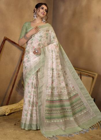 Looking These Fastive And Party Wear Saree in Fine Colored.These Saree And Blouse is Fabricated On Linen Sequions.Its Beautified With Woven Designer Sequance,Printed.