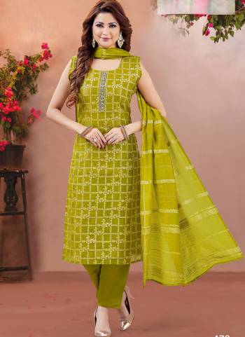 Looking These Suit in Fine Colored Pair With Bottom And Dupatta.These Top And Bottom Are Fabricated On Brocade Pair With Art Silk Dupatta.Its Beautified With Woven Jacquard Designer Work.