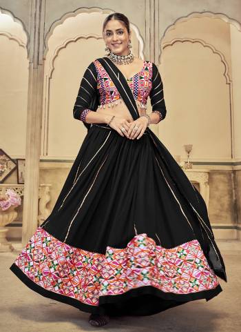 Looking These Navratri Wear Lehenga Choli in Fine Colored.These Lehenga Are Georgette Choli Are Georgette And Dupatta Are Fabricated On Georgette Pair.Its Beautified With Designer Embroidery Work.