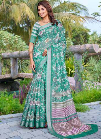 Garb These Fastive Saree in Fine Colored.These Saree Are Linen Cotton And Blouse is Fabricated On Linen Cotton Pair.Its Beautified With Wevon Jari Border With Designer Digital Printed.