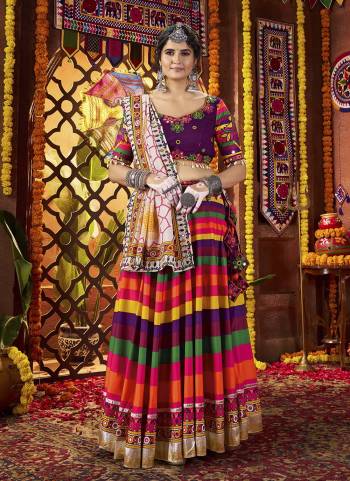 Attrective These Navratri Special Lehenga Choli in Fine Colored.These Lehenga Are Muslin And Blouse Are Viscose Cotton And Dupatta Are Fabricated On Muslin.Its Beautified With Designer Multy Thread,Mirror Embroidery Work.