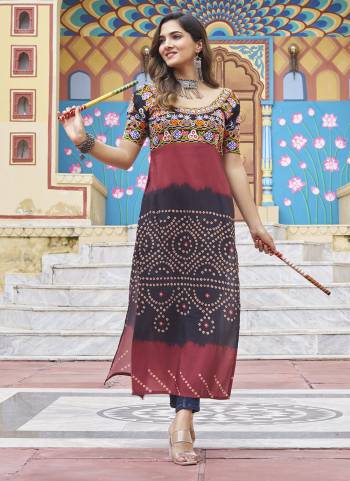Looking These Beautiful Navratri  Readymade Kurti.These Kurti is Fabricated On Rayon.Its Beautified With Designer Printed With Kutchi Gamthi Embroidery Work.