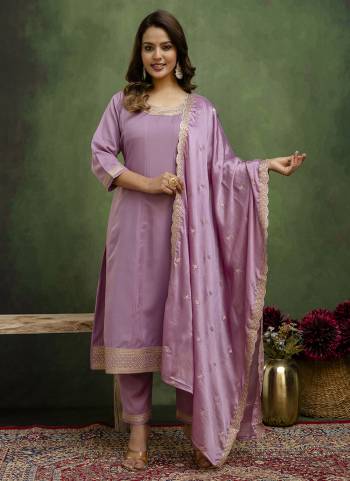 Attractive These Beautiful Readymade Suits With Dupatta.These Suit is Fabricated On Top Are Viscose Rayon And Bottom Are Viscose Rayon And Chinon Dupatta .Its Beautified With Designer Embroidery Work.