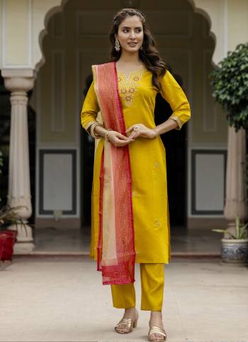 Garb These Suit in Fine Colored Pair With Bottom And Dupatta.These Top And Bottom Are Fabricated On Rayon Pair With Tabby Dupatta.Its Beautified With Designer Embroidery Work,Printed Dupatta.