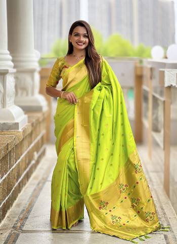 Attrective These Party Wear Saree in Fine Colored.These Saree And Blouse is Fabricated On Paithani Silk.Its Beautified With Weaving Jacquard Jari Designer.