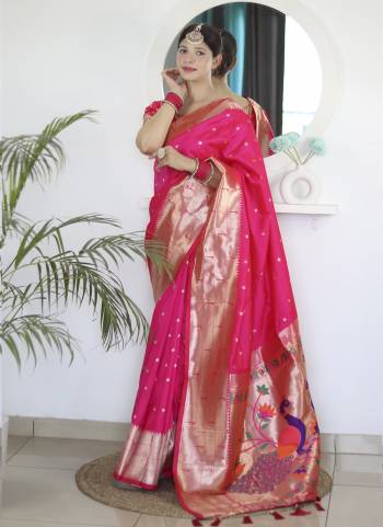 Garb These Party Wear Saree in Fine Colored.These Saree Are Paithani Silk And Blouse is Fabricated On Art Silk.Its Beautified With Weaving Jacquard Designer With Embroidery Work Blouse.