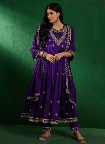 Looking These Suit in Fine Colored Pair With Bottom And Dupatta.These Top Are CP Vichitra And Bottom Are Fabricated On CP Vichitra Pair With CP Vichitra Dupatta.Its Beautified With Designer Embroidery Work.