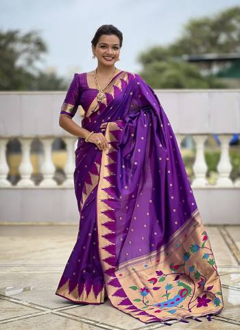 Looking These Party Wear Saree in Fine Colored.These Saree And Blouse is Fabricated On Paithani Silk.Its Beautified With Weaving Meenakari Pallu Jacquard Designer.