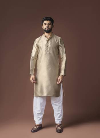 For A festive Wear,Grab These Readymade Kurta With Payjama in Fine Colored.These Kurta is Fabricated On Jacquard And Art Silk Bottom With Wevon Designer Work.Buy Now.