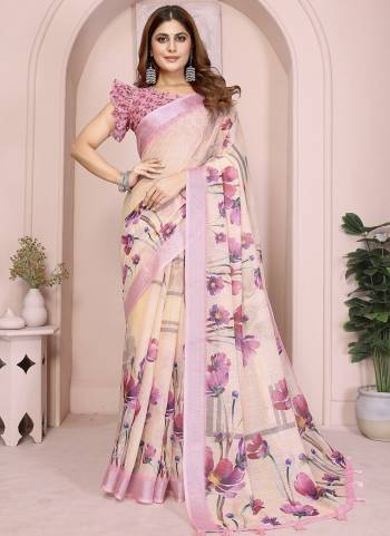 Looking These Party Wear Saree in Fine Colored.These Saree And Blouse is Fabricated On Linen Cotton.Its Beautified With Woven Silver Border Designer With Digital Printed.
