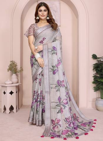Looking These Party Wear Saree in Fine Colored.These Saree And Blouse is Fabricated On Linen Cotton.Its Beautified With Woven Silver Border Designer With Digital Printed.