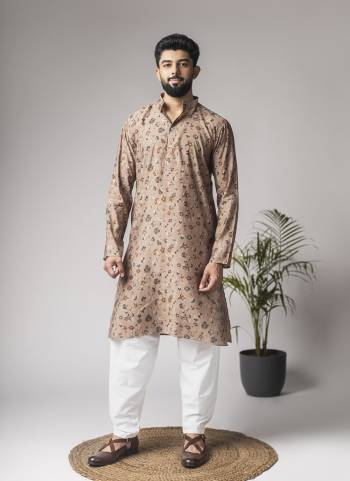 For A festive Wear,Grab These Readymade Kurta With Payjama in Fine Colored.These Kurta is Fabricated On Modal Silk And Art Silk Bottom With Designer Printed.Buy Now.