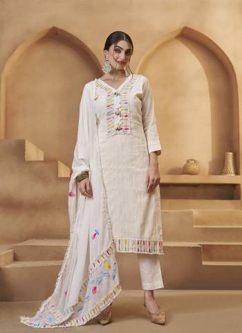 Attractive These Party Wear Suit in Fine Colored Pair With Bottom And Dupatta.These Top Are Bombay Cotton And Dupatta Are Fabricated On Bombay Cotton Pair With Bombay Cotton Bottom.Its Beautified With Designer Thread Embroidery Work.