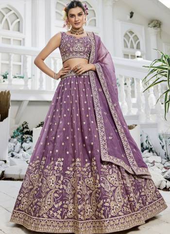  Looking This Party Wear Fine Color Fancy Heavy Designer Choli And Lahenga Fabriced On Tissue And Dupatta Tissue In Fabricated Beautified With Attrective Designer Sequance Embroidery Work. Buy Now.