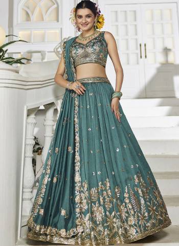 Looking This Party Wear Fine Color Fancy Heavy Designer Choli And Lahenga Fabriced On Georgette And Dupatta Georgette In Fabricated Beautified With Attrective Designer Sequance Embroidery Work. Buy Now.