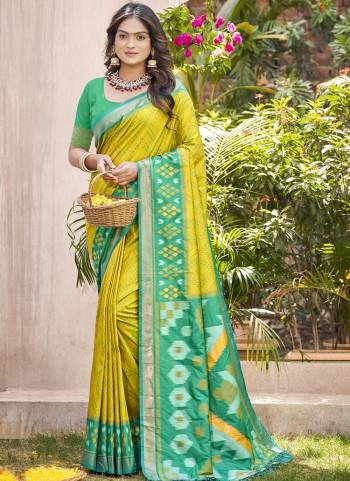 Garb These Fastive And Party Wear Saree in Fine Colored.These Saree And Blouse is Fabricated On Pochampalli Silk.Its Beautified With Heavy Woven Designer.