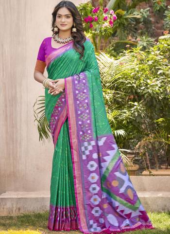 Garb These Fastive And Party Wear Saree in Fine Colored.These Saree And Blouse is Fabricated On Pochampalli Silk.Its Beautified With Heavy Woven Designer.