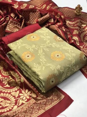 Look This Weaved Straight Suit In Fine Color. This Pretty Suit Is Banarasi Jacquard Based Top And Dupatta Beautified With Weave Designer And Bottom Are Tapeta Silk. Its Fabric Gives A Rich Look To Your Personalit.