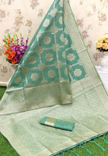 Attrective The Pretty Angelic Look Wearing This Heavy Designer Saree In Fine Color Paired With Blouse. This Saree Is Fabricated On Banarasi Cotton Paired With Banarasi Cotton Fabricated Blouse. Its Pretty Color Pallete Will Give An Attractive Look To Your Personality. 