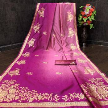 Look Attractive Wearing This Colored Saree Paired With Blouse.  This Heavy Weving Designer With Spray Printed Saree Is Lichi Silk Based Which Gives A Rich Look To Your Personality. Buy This Pretty Saree Now.