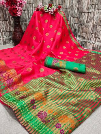 Attrective The Pretty Angelic Look Wearing This Heavy Wevon Jacquard Designer Saree In Fine Color Paired With Contrased Color Blouse. This Saree Is Fabricated On Lichi Silk Paired With Lichi Silk Fabricated Blouse. Its Pretty Color Pallete Will Give An Attractive Look To Your Personality. 