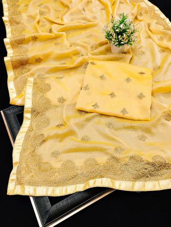 Actrative This Pretty Angelic Look Wearing This Party Wear Heavy Designer Jari Embroidery Work Saree With Blouse. This Saree Is Fabricated On Chiffon Paired With Blouse. Its Pretty Color Pallete Will Give An Attractive Look To Your Personality. 