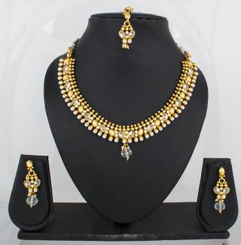 Be It A Simple Kurti Or Heavy Dress, You Can This Elegant Necklace Set With Any Of Your Attire. It Is Beautified With Stone And Pearls. Buy It Now.