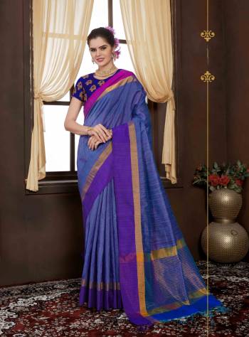 Buy This Pretty Saree In Blue Color Paired With Blue Colored Blouse. This Saree Is Fabricated On Handloom Weaving Silk Paired With Art Silk Fabricated Blouse. Both The Fabrics Are Light Weight And Easy To Carry All Day Long. 