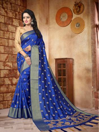 Attract All Wearing This Saree In Royal Blue Color Paired With Beige Colored Blouse. This Saree Is Fabricated On Soft Silk Paired With Art Silk Fabricated Blouse. It Is Beautified With Jari Embroidery. 