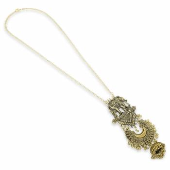 If You Are Fond Of Holy Things, Than Grab This Pretty Necklace In Golden Color With Very Detailed Elephant Design Over It. Buy This Designer Type Necklace.