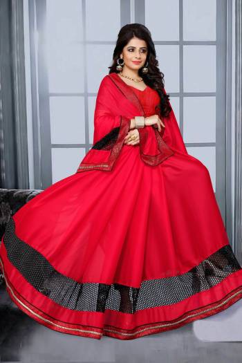 Adorn The Aneglic Look wearing This Elegant Saree In Red Color Paired With Red Colored Blouse. This Saree Is Fabricated On Satin Paired With Art Silk Fabricated Blouse. It Has Fancy Lace Border. Also Its Light Weight And Easy To Carry All Day Long.