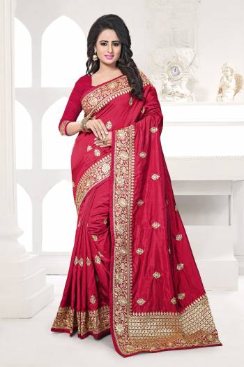 Adorn The Royal Look Wearing This Saree In Maroon Color Paired With Maroon Colored Blouse. This Saree And Blouse are fabricated On Art Silk Beautified With Jari Embroidery. This Saree Will Earn You Lots Of Compliment From Onlookers.