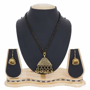 Here Is A Beautiful, Traditonal And Heavy Looking Magalsutra Is Here Paired With Matching Earrings. This Magalsutra Is For Occasion Wear That Can Be Paired With Any Traditional Attire. Buy Now.