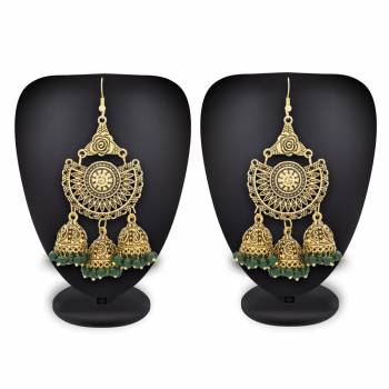 Get This Pretty Amazing Golden Colored Earrings Set With Jhumki Style. This Earrings Set Can Be Paired With A Simple Kurti Or Suit.