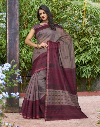 A Must Have Color In Every Womes Wardrobe Is Here With This Saree In Mauve Color Paired With Mauve Colored Blouse. This Saree And Blouse Are Fabricated On Cotton Silk Beautified With Prints. It Is Easy To Drape, Durable And Easy To Care For.